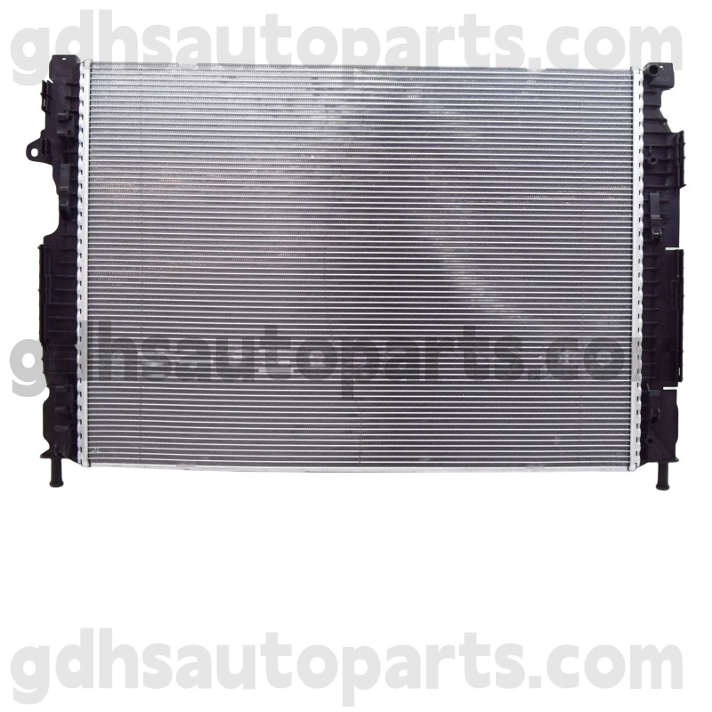 607298 Nissens Radiator per la scoperta oe n. LR135901