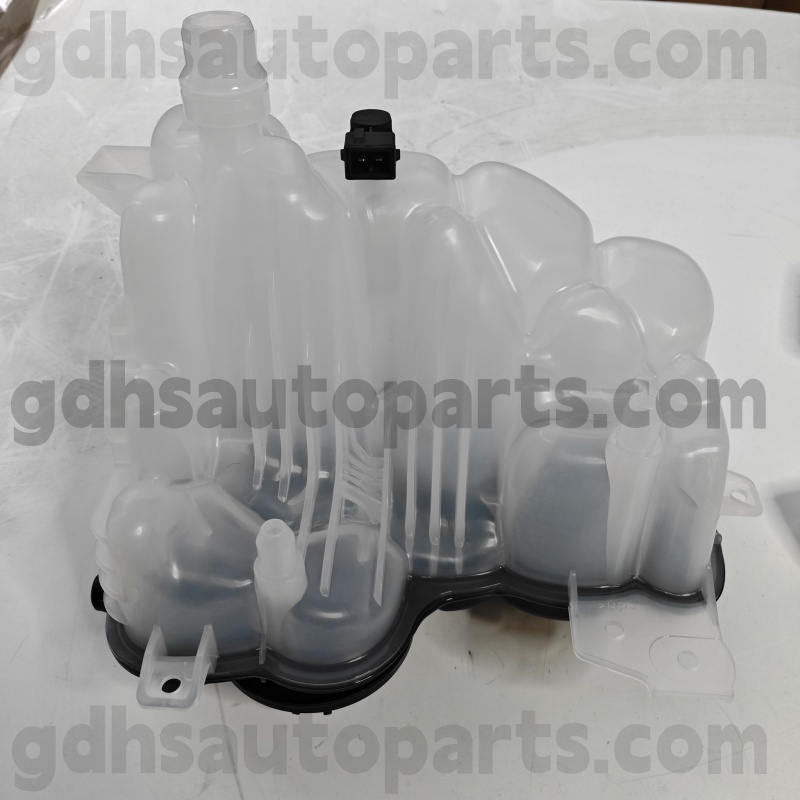 996316 Serbatoio di espansione Nissens per Range Rover Velar OE NO. LR128194